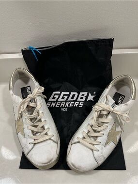 Golden Goose Superstar sz 39 white and gold low top sneakers with dust bag
